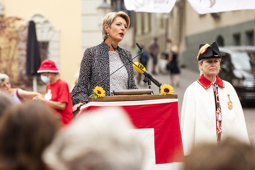 Bundesraetin Karin Keller-Sutter spricht an den 1. August-Feierlichkeiten in Schaffhausen am Samstag, 1. August 2020. (KEYSTONE/Alexandra Wey)