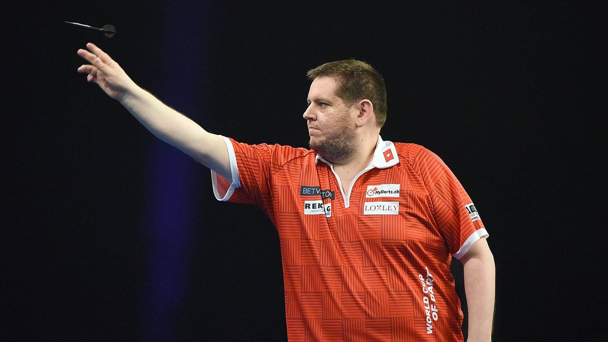 28.06.2024, xhbx, Dart World Cup of Darts 2024 Frankfurt, emspor, v.l. Stefan Bellmont Schweiz DFL/DFB REGULATIONS PROHIBIT ANY USE OF PHOTOGRAPHS as IMAGE SEQUENCES and/or QUASI-VIDEO Frankfurt am Ma ...