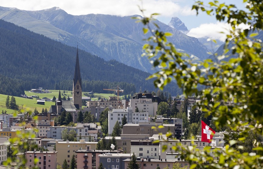 Vor der Migros in Davos ereignete sich der Zwischenfall.