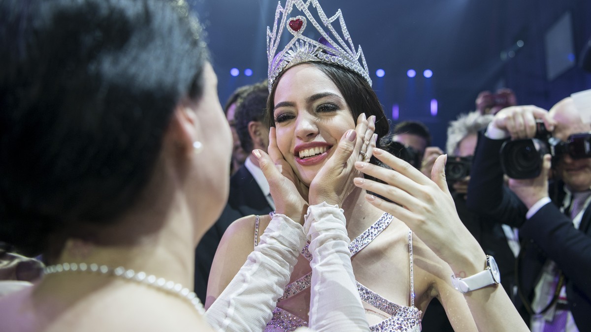 ARCHIV - ZUR SOFORTIGEN FREISTELLUNG DER MISS SCHWEIZ, JASTINA DOREEN RIEDERER AM DONNERSTAG, 24. JANUAR 2019, STELLEN WIR IHNEN FOLGENDES BILDMATERIAL ZUR VERFUEGUNG - Jastina Doreen Riederer freut s ...