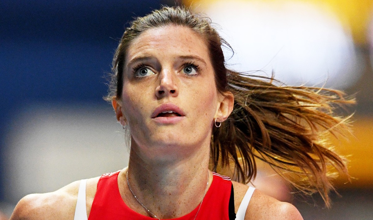 epa06574669 Lea Sprunger of Switzerland reacts during the women's 400m heats at the IAAF Athletics World Indoor Championships at Arena Birmingham, Britain, 02 March 2018. EPA/FACUNDO ARRIZABALAGA