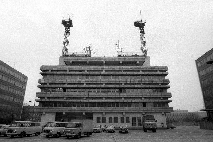 Photo number: 51979243 Date: 22.03.1990 Copyright: imago/Werner Schulze Former main building of the news department of the Ministry of State Security in East Berlin, building, exterior, exterior ...