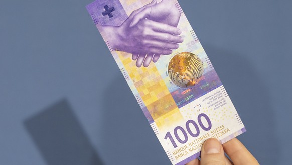 Wer heute 1000 Franken in Schweizer Bundesobligationen investiert, erhält in zehn Jahre rein rechnerisch betrachtet nur knapp 900 Franken zurück. (Archivbild)