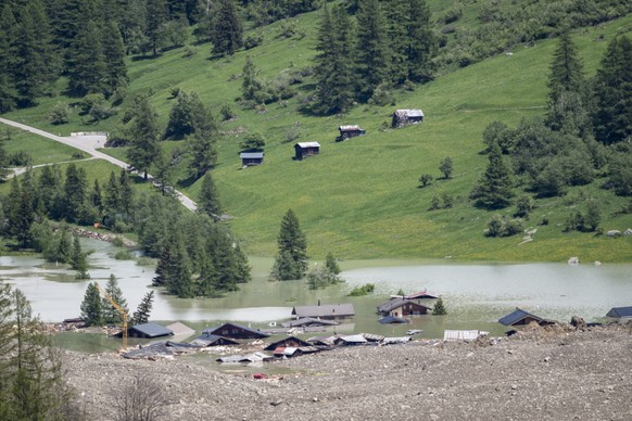 Der Abbruch grosser Teile des Birchgletschers mit Murgang vom 28. Mai 2025 verschüttete beinahe das gesamte Dorf Blatten im Walliser Lötschental.