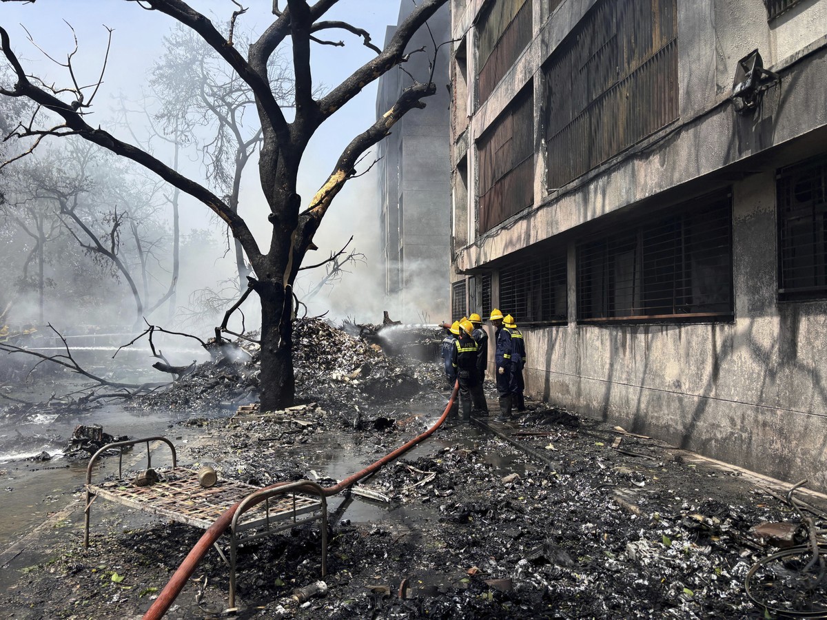 Firefighters work at the site of an airplane that crashed in India's northwestern city of Ahmedabad in Gujarat state, Thursday, June 12, 2025. (AP Photo/Ajit Solanki)
APTOPIX India Plane Crash