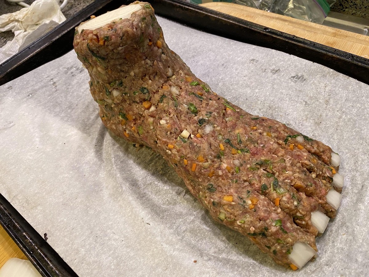 Feetloaf

https://imgur.com/gallery/introducing-feetloaf-0ZYwRP0#/t/halloween_food