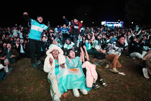 Fans celebrate Argentina's second goal as they watch the World Cup soccer match between Argentina and Algeria in Buenos Aires, Argentina, Tuesday, June 16, 2026. (AP Photo/Rodrigo Abd)
Argentina  ...