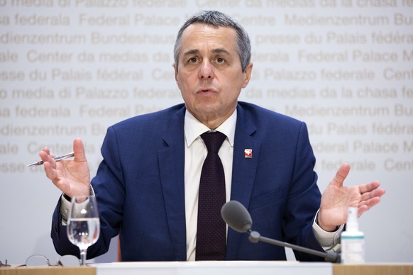 Bundesrat Ignazio Cassis spricht waehrend einer Medienkonferenz des Bundesrates zur aktuellen Lage in Afghanistan, am Mittwoch, 18. August 2021, in Bern. (KEYSTONE/Peter Klaunzer)