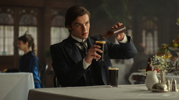 louis partidge in house of guinness