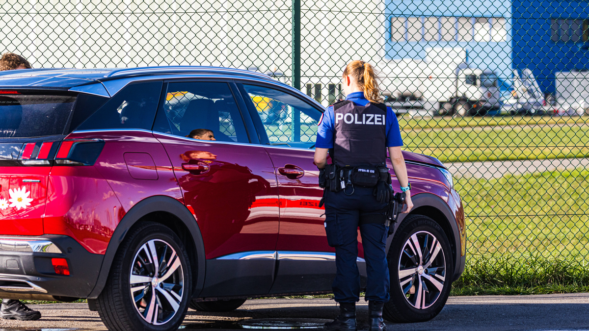 ZH-Polizistin-teilt-geheime-Daten-mit-Freunden-Familie-und-kriminellem-Schwarm
