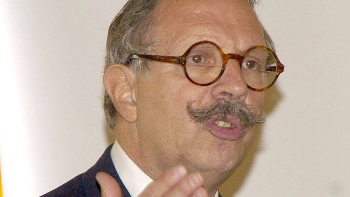 GVA80505023. Swiss Banking Association president Pierre Mirabaud said today Swiss banks have enough funds of their own to face financial problems. NOTIMEX/PHOTO/H. SALGADO/COR/EBF/ GVA80505023. El pre ...