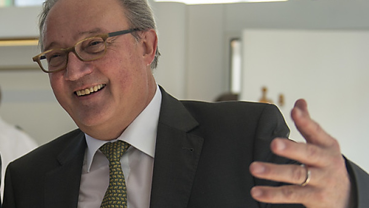 Nach Ansicht von Marcel Tanner (rechts), Präsident der Akademien der Wissenschaften und ehemaliger Direktor des Schweizerischen Tropen- und Public-Health-Instituts, muss eine zweite Welle von Coronafä ...