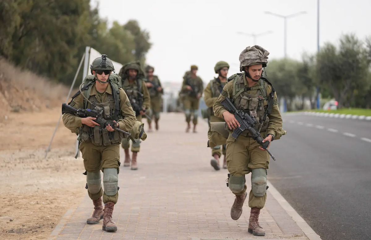 Des soldats israéliens près de la bande de Gaza