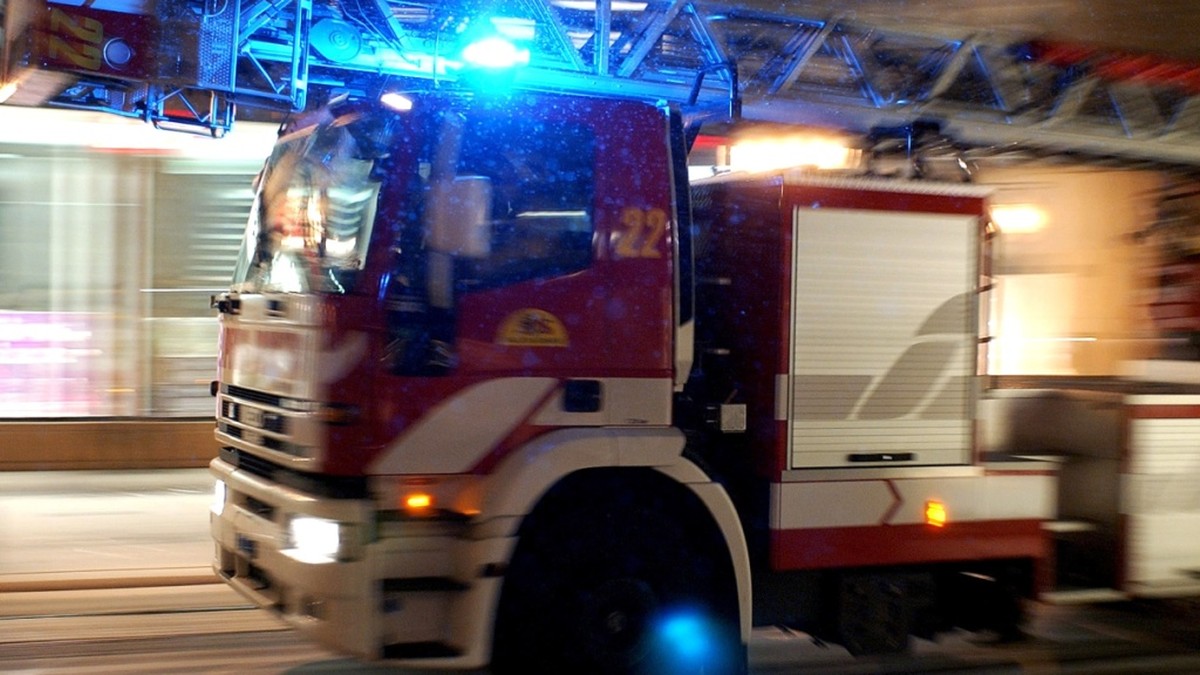 Bewohner-zweier-H-user-nach-Dachstockbrand-in-Adliswil-ZH-evakuiert