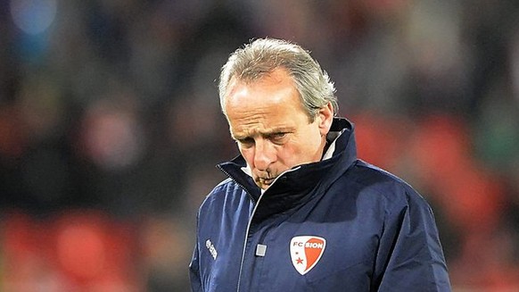 Le coach du FC Sion, Pierre-Andre Schuermann lors de la rencontre de football de Super League entre FC Sion et le Grasshopper Club Zuerich, ce samedi 24 novembre 2012 au stade de Tourbillon a Sion. (K ...