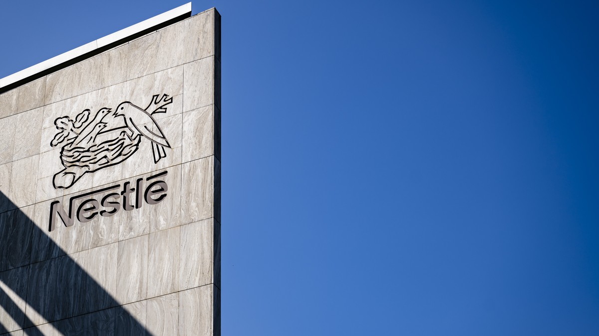 epa11562725 The logo of Swiss food and drink giant Nestle is pictured on the company's headquarters, in Vevey, Switzerland, 24 August 2024. EPA/JEAN-CHRISTOPHE BOTT