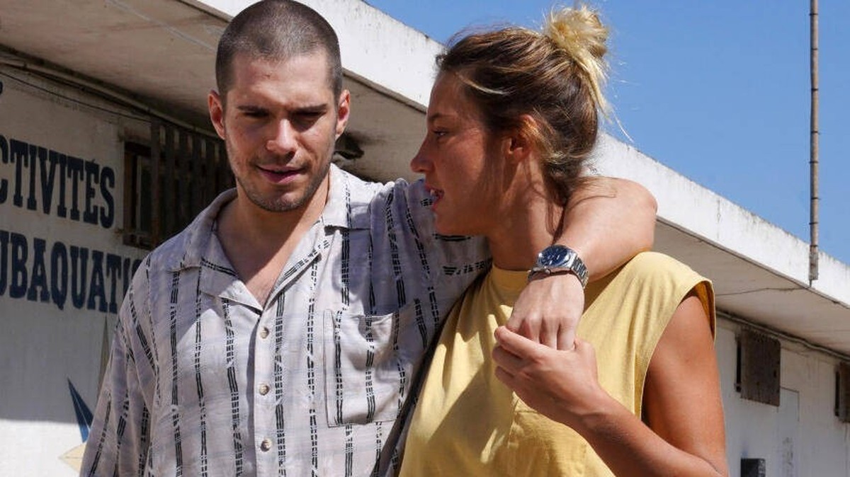 François Civil et Adèle Exarchopoulos sont Clotaire et Jackie, deux êtres dont l'amour qu'ils ont l'un pour l'autre va changer leur existence.