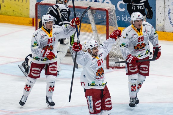 From left, Toni Rajala (EHCB), Fabio Hofer (EHCB) ad Marcus Sylvegard (EHCB), celebrate 2-3 goal, during the 2025/26 Swiss National League championship game between HC Lugano and EHC Biel-Bienne, play ...