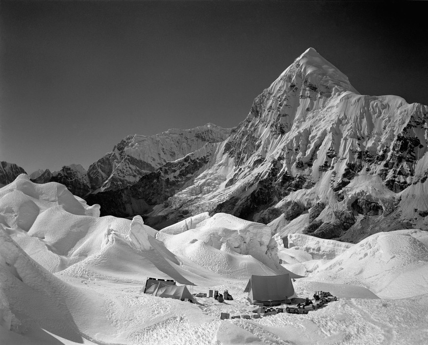 Das «Lager II» der Schweizer Expedition auf 7165 Meter, 1952