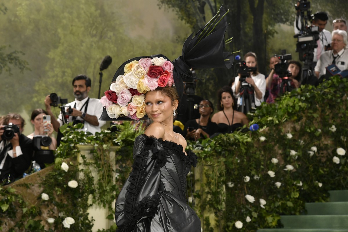 Zendaya attends The Metropolitan Museum of Art's Costume Institute benefit gala celebrating the opening of the "Sleeping Beauties: Reawakening Fashion" exhibition on Monday, May 6, 2024 ...