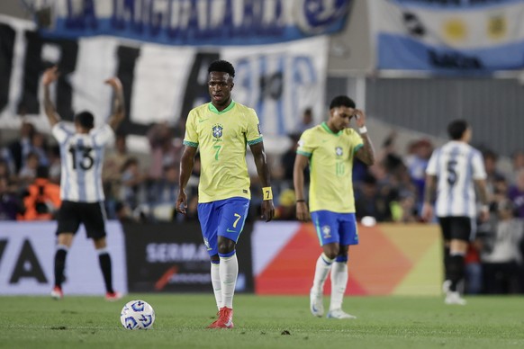 epa11988682 Vinicius Junior of Brazil reacts during a CONMEBOL FIFA World Cup 2026 qualifier soccer match between Argentina and Brazil at the Monumental Stadium in Buenos Aires, Argentina 25 March 202 ...
