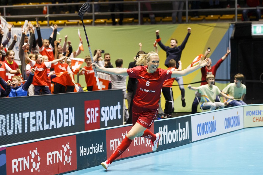 epa08072066 Switzerland&#039;s Michelle Wiki celebrates after scoring the winning goal during the 12th Women&#039;s World Floorball Championship semi final game between Switzerland and the Czech Repub ...