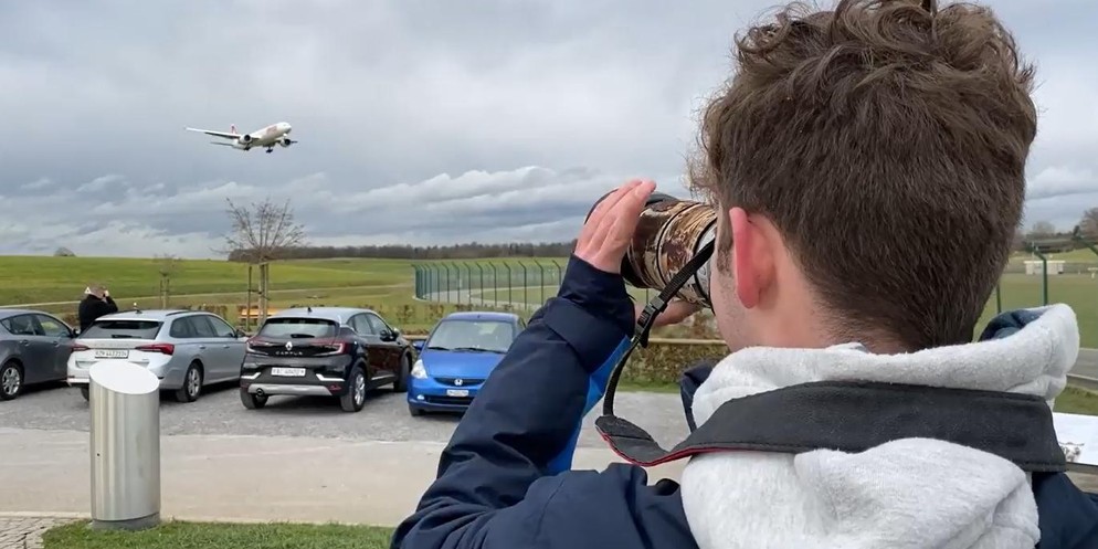 Kurz vor Beginn des WEF am Dienstag landen am Flughafen Zürich zahlreiche spezielle Maschinen. Der Ausnahmebetrieb freut besonders die Planespoterinnen und Planespotter am Rande des Rollfelds. Vor all ...
