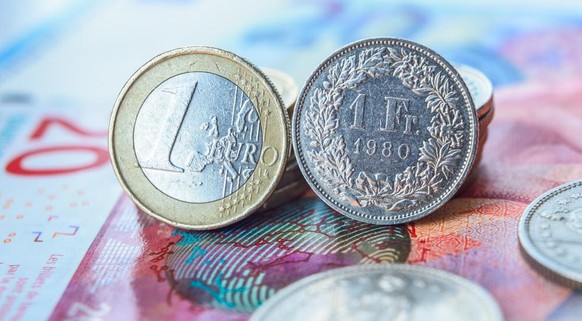 Nähern sich der Parität an: Der Euro und der Franken.