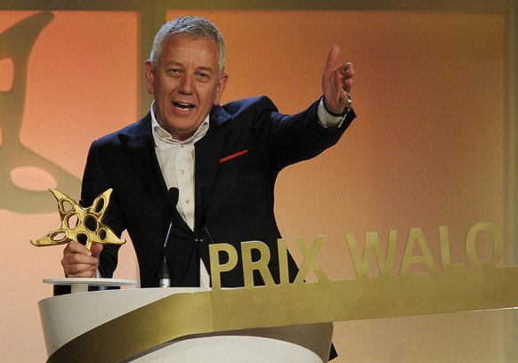 Roebi Koller gewinnt den Prix Walo in der Kategorie &quot;TV-Produktion&quot; an der Prix Walo Verleihung am Sonntag, 13. Mai 2012, im Mythen Forum in Schwyz. (KEYSTONE/Steffen Schmidt)