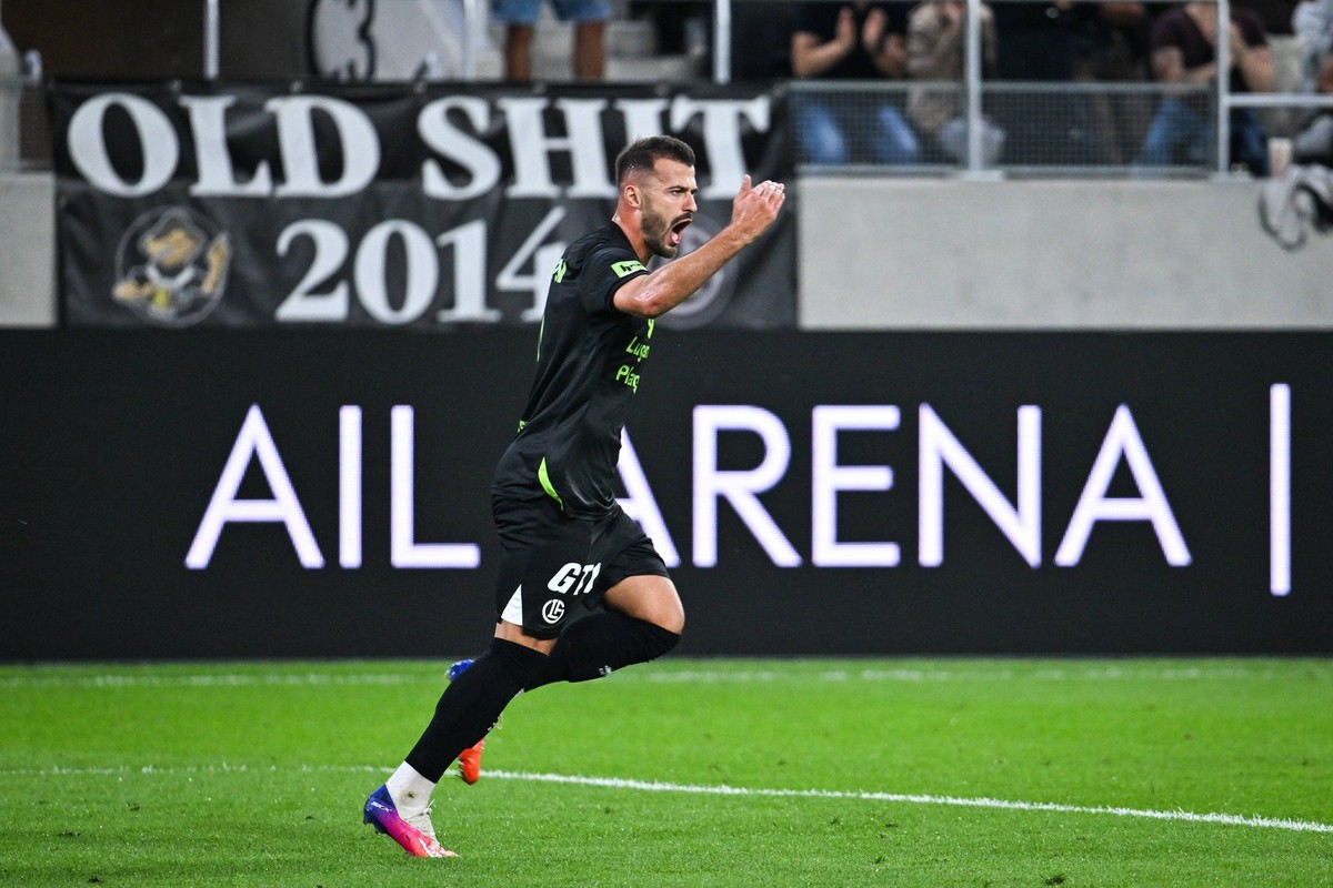 LUGANO, SWITZERLAND - SEPTEMBER 12: Albian Ajeti of Lugano celebrates his goal during the Swiss Super League football match between FC Lugano and Young Boys at AIL Arena on September 12, 2026 in Lugan ...
