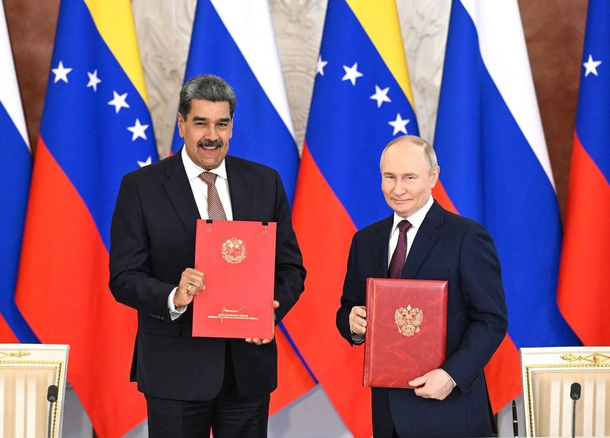 Ce n'est qu'en mai 2025 que Nicolás Maduro, président du Venezuela, et Vladimir Poutine ont signé un accord de soutien au Kremlin. Aujourd'hui, le prochain ami dictateur du Kremlin est  ...