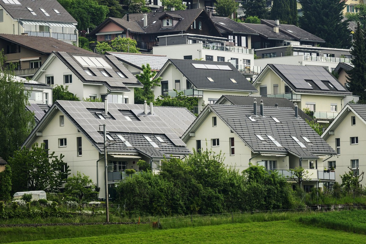 Wohnhaeuser, fotografiert am Freitag, 9. Mai 2025 in Konolfingen. Eigenheim. (KEYSTONE/Christian Beutler)