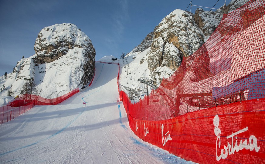 IMAGO / Sammy Minkoff

16.01.2014, OlympiaÊdelleÊTofane, Cortina d Ampezzo, ITA, FIS Weltcup Ski Alpin, Abfahrt, Damen, 1. Training, im Bild Uebersicht Pista delle Tofana // overview Tofane Course dur ...