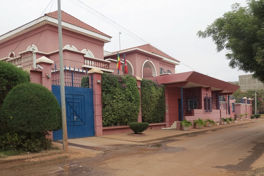 The Swiss embassy is seen in Bamako, Mali, January 8, 2016. A Swiss woman was kidnapped overnight from a house in the northern Mali city of Timbuktu, a spokesman for the Malian army, Souleymane Maiga  ...