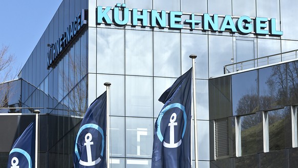 Kühne+Nagel erzielt im ersten Quartal einen leicht tieferem Reingewinn. (Archiv)