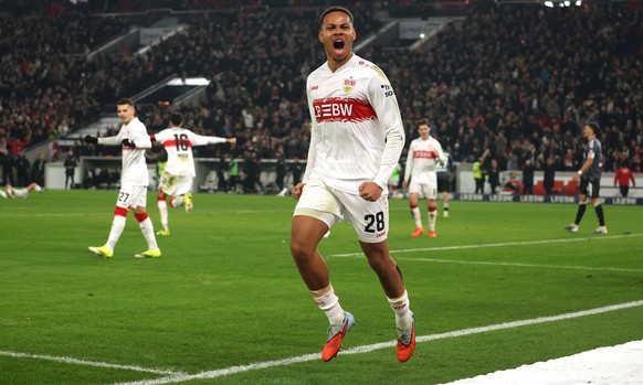 13.01.2026, Deutschland, Stuttgart, Fu�ball Bundesliga, 17. Spieltag, VfB Stuttgart vs. Eintracht Frankfurt, Torsch�tze Nikolas Nartey VfB jubelt �ber sein Tor zum 3:2 Gem�� den Vorgaben der DFL Deuts ...