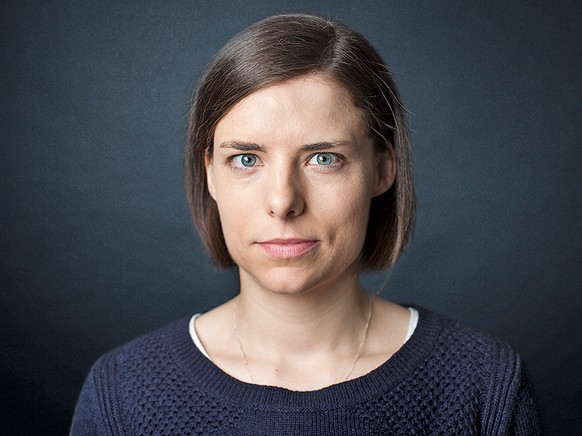 Portraits von Frauen zum Thema &quot; Frauen als Freiwild &quot;, Anonym