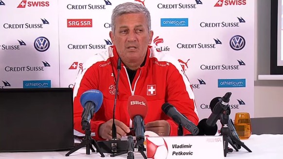 Petkovic führt seine Kader-Entscheidung aus.