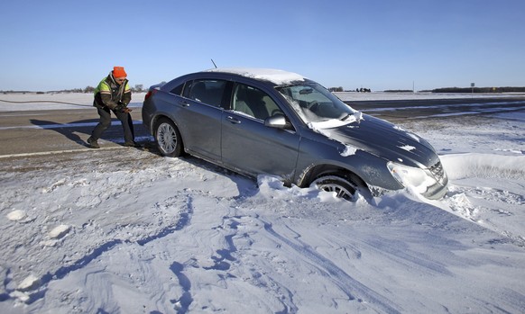 Rausziehen, bitte! Automobilist in&nbsp;Waseca, Minnesota.