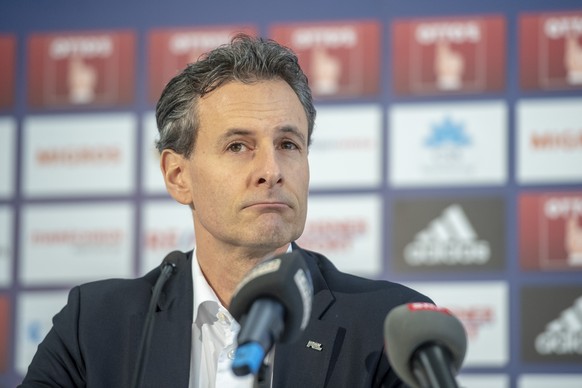 Der Präsident des FC Luzern, Philipp Studhalter anlässlich einer Medienkonferenz des FC Luzern zur Entlassung des Trainers Rene Weiler vom Montag, 18. Februar 2019 in Luzern. (KEYSTONE/Urs Flueeler)