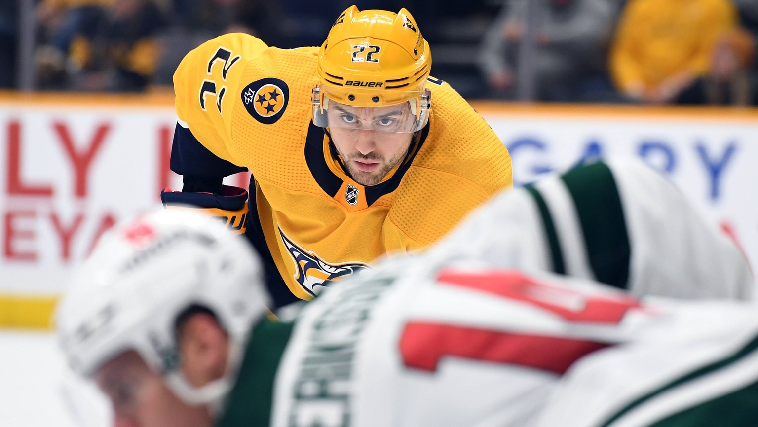 NHL, Eishockey Herren, USA Minnesota Wild at Nashville Predators Nov 15, 2022 Nashville, Tennessee, USA Nashville Predators right wing Nino Niederreiter 22 waits for a face off during the third period ...