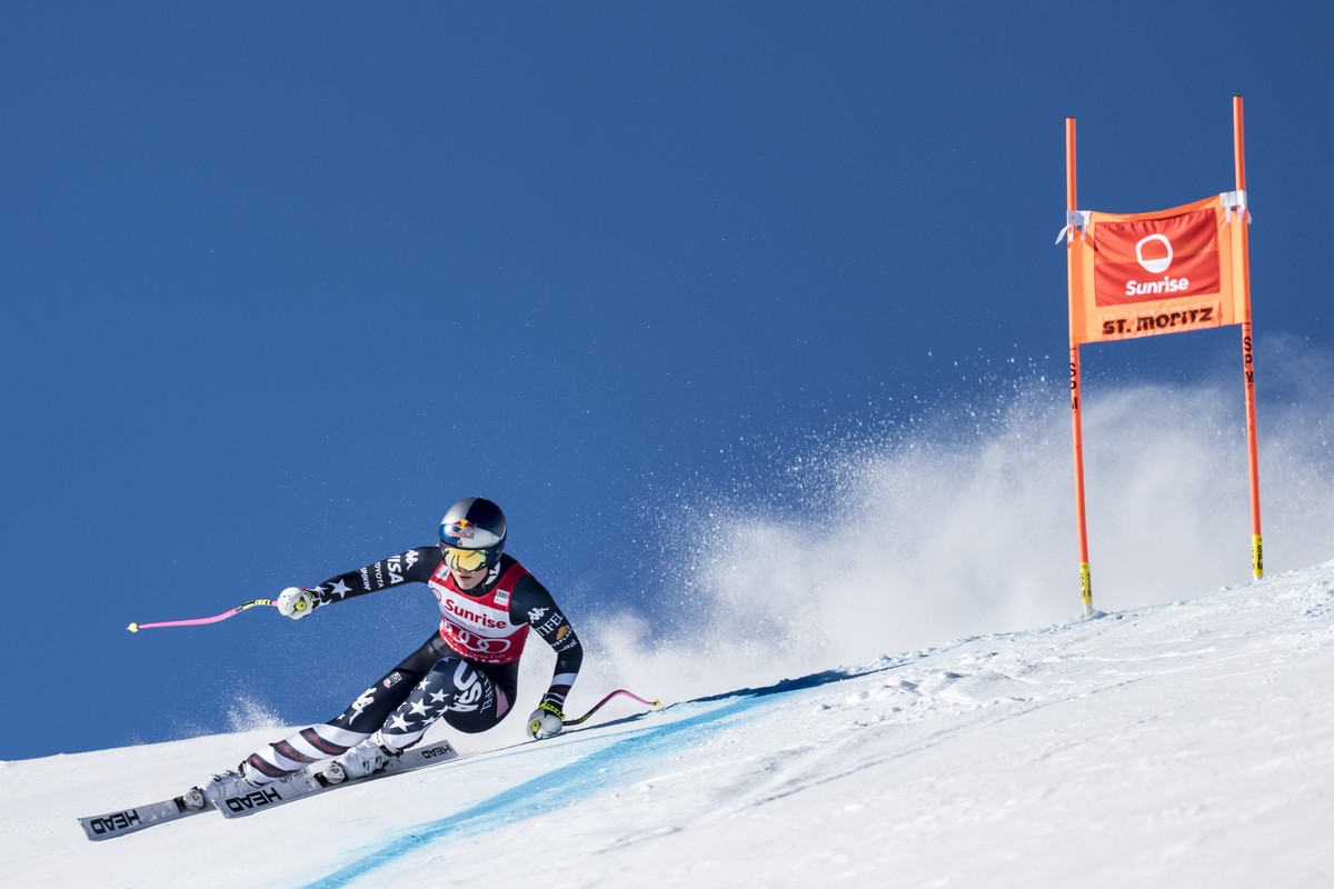 epa12589187 Lindsey Vonn of the United States competes in the Women's Downhill at the FIS Alpine Skiing World Cup stop in St. Moritz, Switzerland, 13 December 2025. EPA/CLAUDIO THOMA