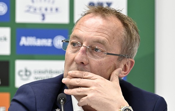 ARCHIVBILD ZUM RUECKTRITT VON FREDY BICKEL ALS SPORTCHEF VON RAPID WIEN AUF ENDE SAISON - ABD0201_20190211 - WIEN - ÖSTERREICH: Sportdirekor Fredy Bickel anl. einer Auftakt-PK zur Frühjahrssaison des  ...