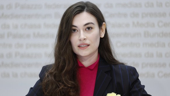 Sanija Ameti, Co-Praesidentin Operation Libero, spricht waehrend einer Medienkonferenz des ueberparteilichen Komitees &quot;Frontex-Schengen JA&quot;, am Dienstag, 29. Maerz 2022 in Bern. (KEYSTONE/Pe ...