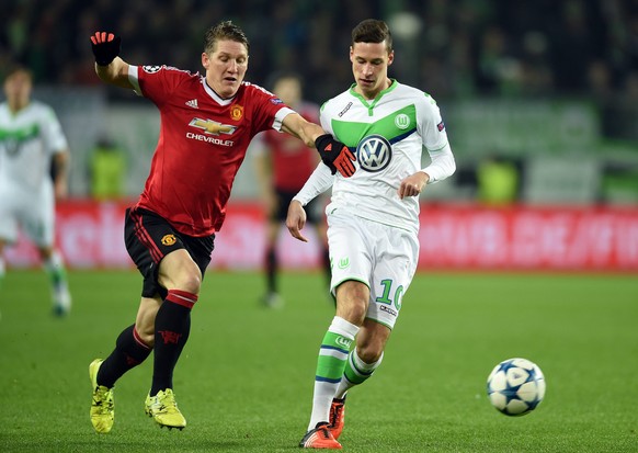 Bastian Schweinsteiger (links) spielt in der deutlich potenteren Liga als Nationalmannschaftskollege Julian Draxler.