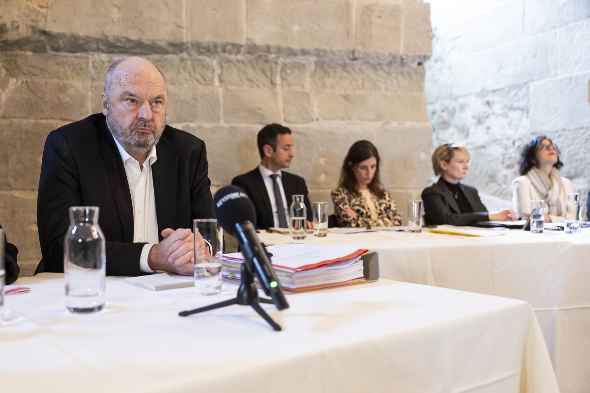 Jean Studer, expert externe independant, lors d'une conference de presse au sujet des mesures prises suite a l'analyse au sein du DFA ce vendredi, 21 mars 2025 a Lausanne. le Conseil d' ...