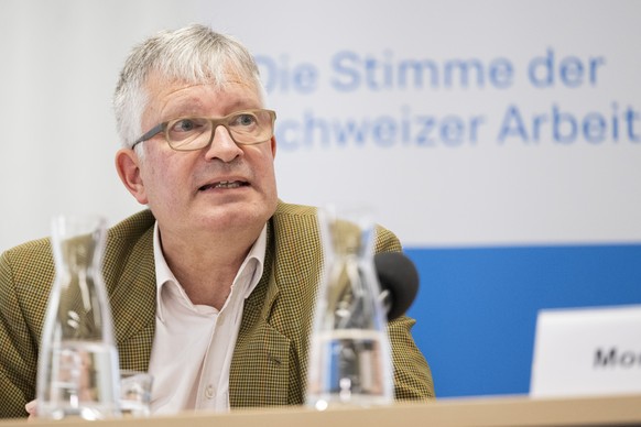 Roland A. Mueller, Schweizerische Arbeitgeberverband, informiert an einem Point de Presse ueber ihren Entscheid zum Vertragspaket Schweiz - EU, aufgenommen am Freitag, 11. Juli 2025 in Zuerich. (KEYST ...