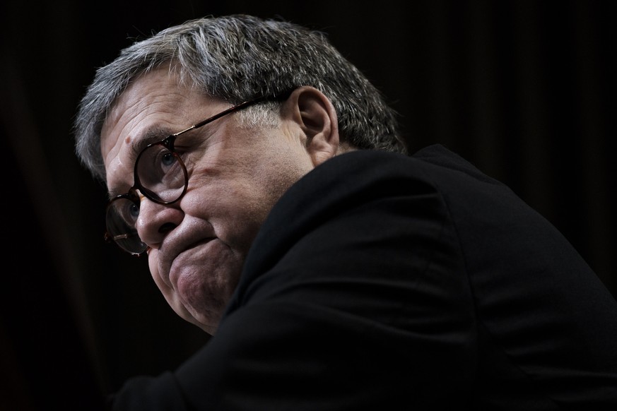 epa07497209 US Attorney General William Barr testifies before the Senate Appropriations Committee on the Department of Justice fiscal 2020 budget request in Washington, DC, USA, on 10 April 2019. EPA/ ...