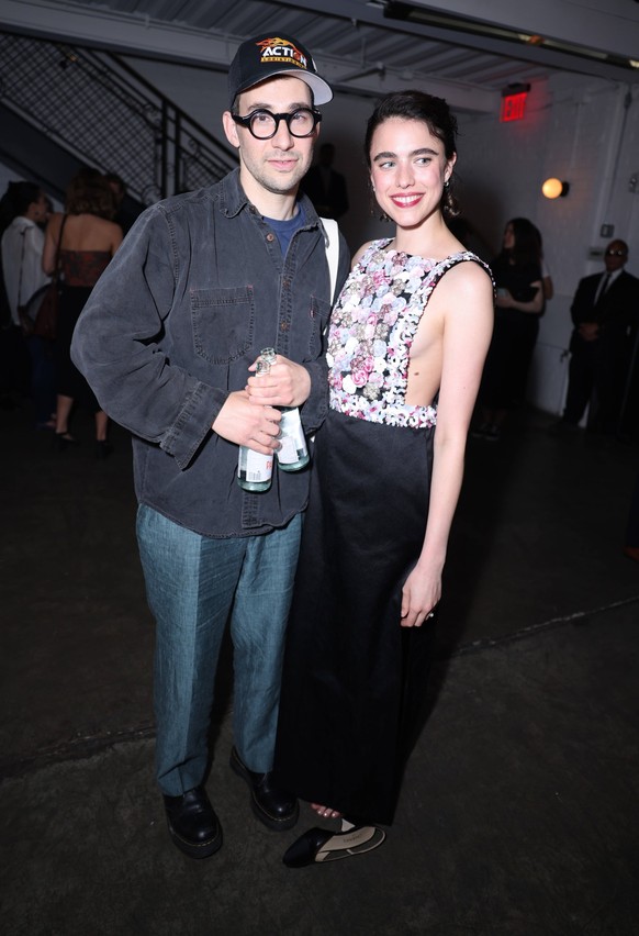 May 12, 2023, New York, New York, USA: Jack Antonoff and Margaret Qualley attend Sanctuary New York Premiere at Metrograph in New York. New York USA - ZUMAp281 20230512_zea_p281_073 Copyright: xPhotox ...