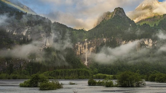 Gewässerperlen Schweiz WWF Rauszeit Chiene Kiental Griesalp Tschingelsee